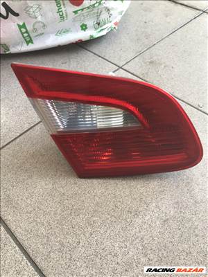 Skoda Superb II 3T bal hátsó belső lámpa 3T5945093