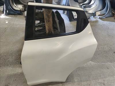 Nissan Juke I bal hátsó ajtózár 