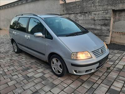  Vw Sharan 1.9pdtdi alkatrėszei eladók! 