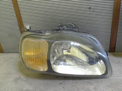 SUZUKI Baleno 1998.09.01-2002.12.31 Jobb első fényszóró
