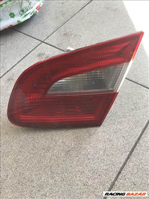 Skoda Superb II 3T jobb hátsó belső lámpa 3T5945094