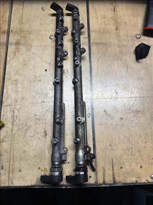 BMW 306D3 30D rail cső  7795514