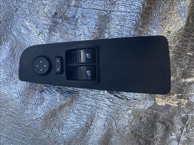 Fiat Grande Punto ablakemelő és tükörkapcsoló 11650
