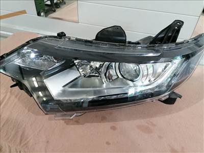 Mitsubishi Outlander III Első lámpa  8301c853