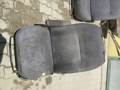 Ford Transit Mk6 karfás  vezetőülés pici  szakadással