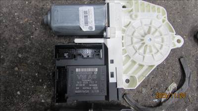 Volkswagen Passat B6 jobb első ablakemelő motor (1K0959792P)