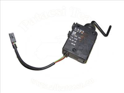 Opel Corsa B 1992-2000 - zármotor, üzemanyagbeöntő fedél