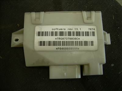 Chrysler Voyager RG tolóajtó vezérlő modul trg07378038 p04686686am