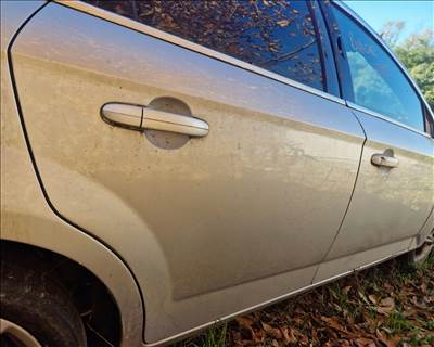 Ford Mondeo Mk4 Mondeo Mk4 Kombi első-hátsó ajtók ,ezüst