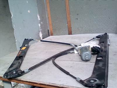 MERCEDES VANEO 01.09-05.09 Bal első ablakemelő szerkezet elektromos