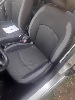 Peugeot 206 vezetőülés 
