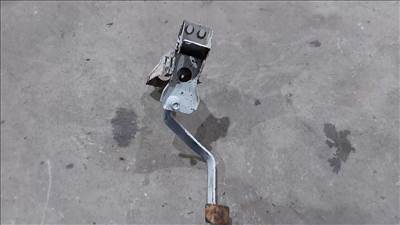 Nissan Terrano WD21 87 Pedálsor kuplungpedál kuplung pedál konzol 8307