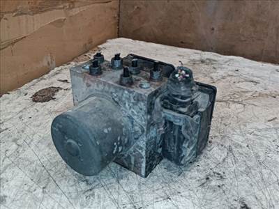 Alfa Romeo 159 1.9 JTDM 8V ABS Kocka *154238* 69271375 51828597