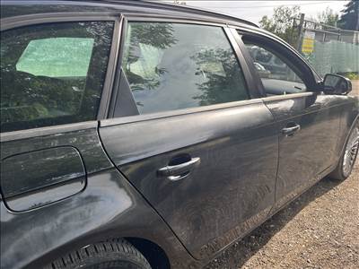 Audi A4 (B8 - 8K) Jobb hátsó ajtó LZ9Y