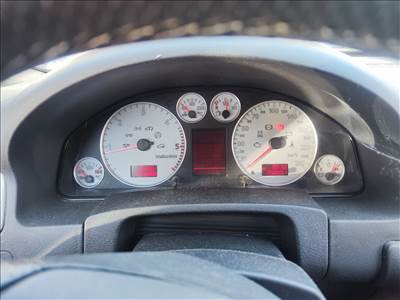 Audi A6 (C5 - 4B) Sline km-óra 
