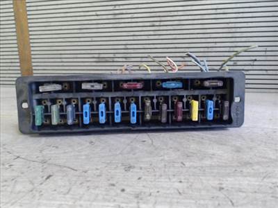 PEUGEOT BOXER 94-02 Biztosítéktábla BCM BSI BSM SAM GEM modul Utastér