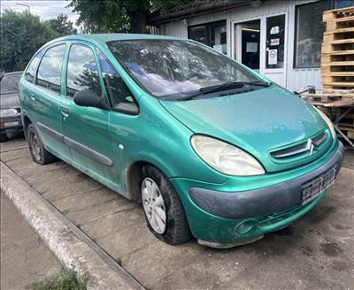 Citroën Xsara Picasso 1.8i bontott alkatrészei