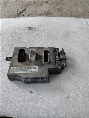 Renault Trafic II komfort elektronika  p8200409680