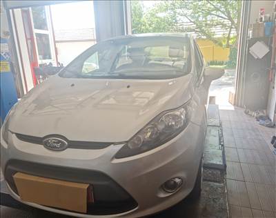 Eladó Ford Fiesta 1.6 TDCi (1560 cm³, 95 PS)