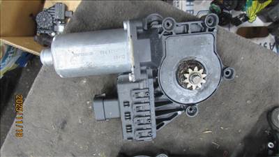 Opel Astra H bal első ablakemelő motor (994886101)