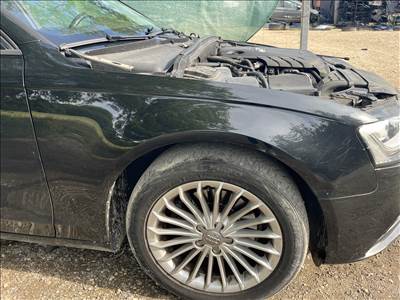 Audi A4 (B8 - 8K) Jobb első sárvédő LZ9Y