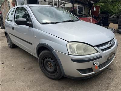Opel Corsa C 1.0i bontott alkatrészei
