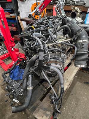 Toyota Yaris (XP210) motor  1900018212