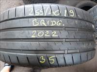  2db 255/4019" használt Bridgestone nyári gumi eladó