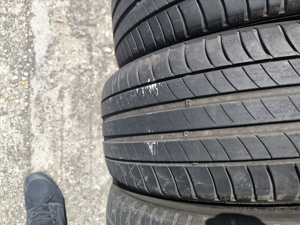  225/4517" 80e/4db Michelin nyári gumi gumi 8. kép