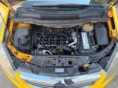 Opel Zafira B 1.7 CDTI Első Bölcső *167753*