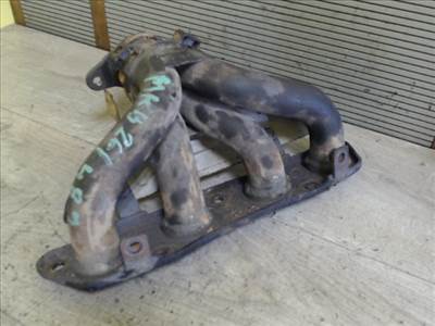 TOYOTA COROLLA 99.10-02.01 Kipufogó csonk 
