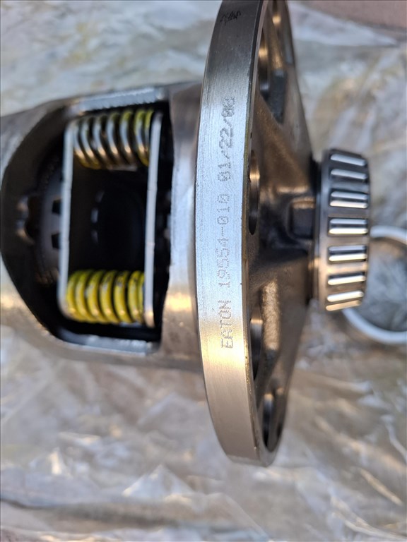 EATON Posi 8 7/8" differenciálmű eladó ! 2. kép
