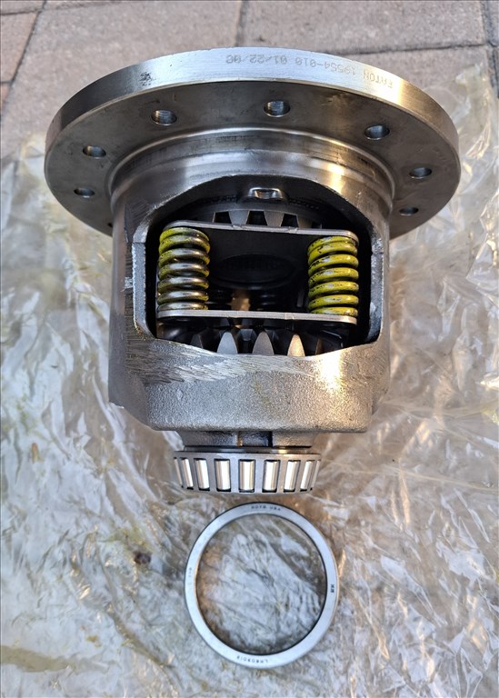 EATON Posi 8 7/8" differenciálmű eladó ! 3. kép