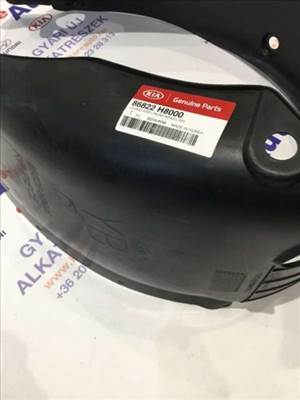 Kia Rio YB  jobb hátsó dobbetét 86822H8000
