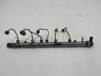 BMW E90 E91 E92 E93 F07 F10 F11 E70 LCI E71 F01 F02 30d 245le N57D30A  Rail cső / Közősnyomócső  7800124