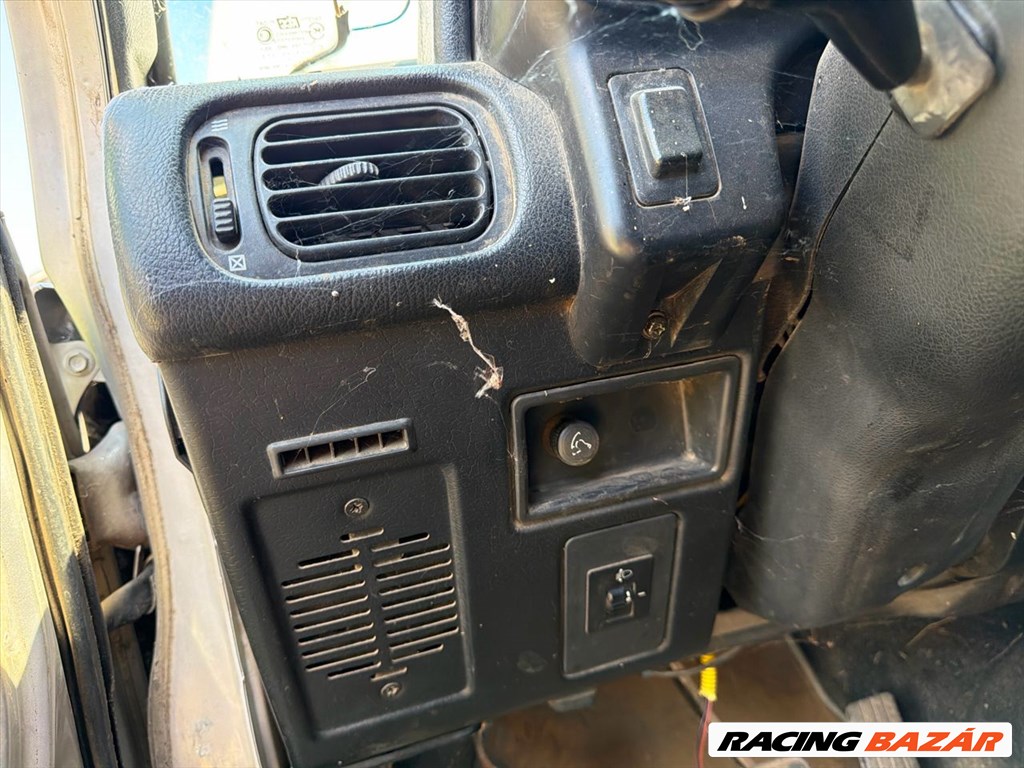 Hyundai Galloper Fényszórómagasság Állító Kapcsoló *165975* 2. kép