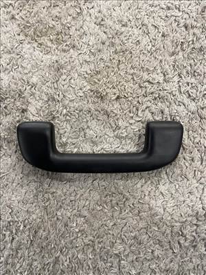 Toyota Yaris (XP210) kapaszkodó  74613-b7040