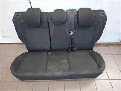Ford Fiesta hátsó ülés