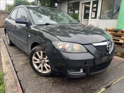 Mazda 3 (BK) 1.6i bontott alkatrészei