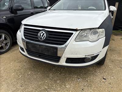 Volkswagen Passat B6 Első lökhárító 
