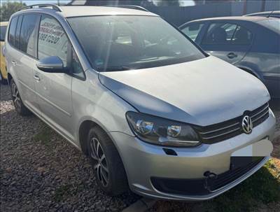 Volkswagen Touran 2012  bontott alkatrészei 1.6 crtdi,Dsg CAY