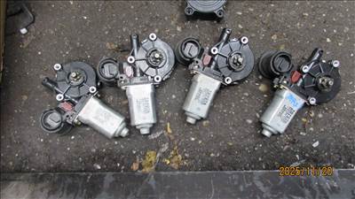 Toyota Yaris (XP10) ablakemelő motor (85710-52030)