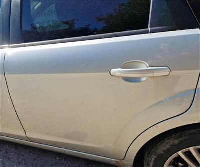 Ford Focus Mk2.5 kombi első hátsó ajtók ,ezüst