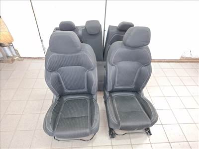 Renault Megane 5 ajtós ülés