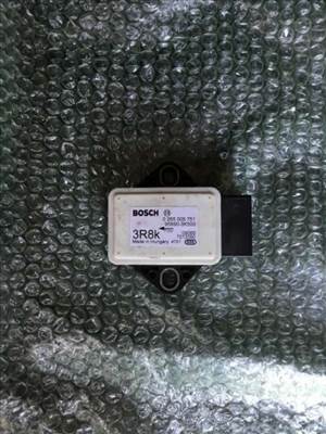 Kia Ceed ED gyorsulás érzékelő 956903K500-BON