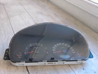 HYUNDAI TRAJET Kilóméteróra