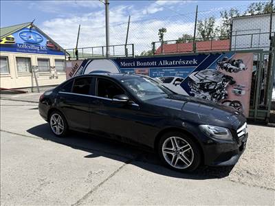 Mercedes C-osztály OM651921 220d kézi váltós (W205) bontott alkatrészei