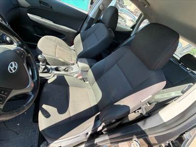 Hyundai i30 (FD) Jobb első Ülés *166700*