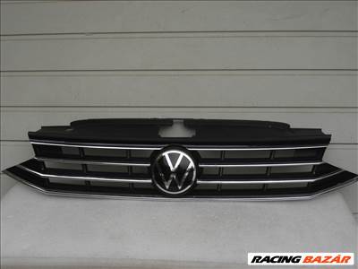 VW Passat B8 Facelift Díszrács Távolságtartó ACC emblémával 3G0853653N 2019-től