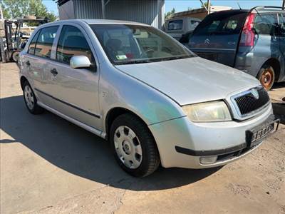 Skoda Fabia I Jobb első Sárvédő *167888*